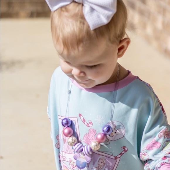 Princess Rapunzel Mousehead Necklace - Picture 3 of 3